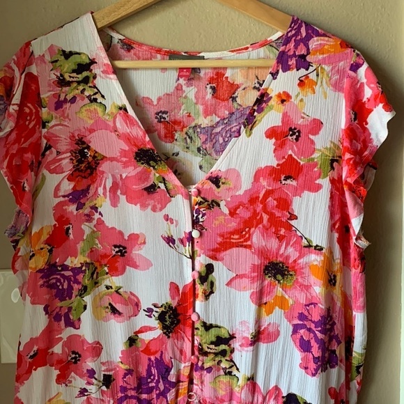 VINCE CAMUTO Floral Ruffle Sleeve Button Down Blouse - Picture 1 of 8